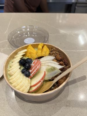 Smoothie bowl. The granola was especially good    at Seaside Juicery in 