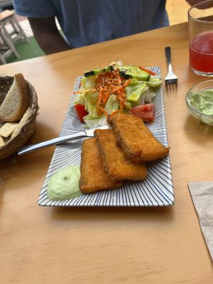 Pescado al limón   at La Vegana Taperia Playa in Torre Del Mar