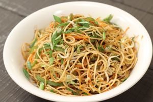 Vegan Hakka Noodles at Honest Restaurant Cleveland in Parma Heights