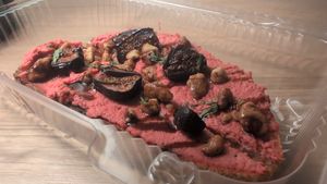 Fig & Hummus toast at Craft & Common in Orlando