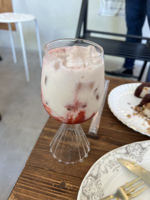   at On-Ve Vegan Bakery 온비 비건베이커리 in Gyeongju