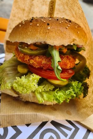 Spicy crunchy chick'n at VEG'D - Vegan Burgers - P-Berg in Berlin