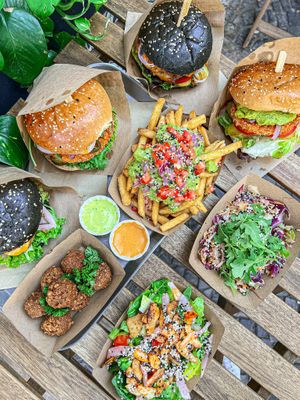 at VEG'D - Vegan Burgers - P-Berg in Berlin