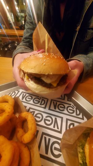 Smashed veg'n at VEG'D - Vegan Burgers - P-Berg in Berlin