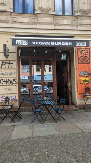  at VEG'D - Vegan Burgers - P-Berg in Berlin