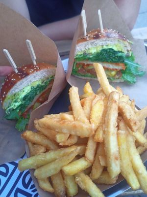 Crispy chicken at VEG'D - Vegan Burgers - P-Berg in Berlin