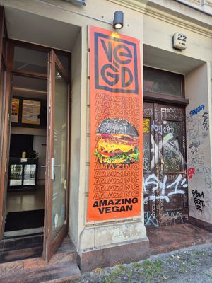  at VEG'D - Vegan Burgers - P-Berg in Berlin