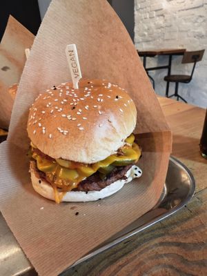  at VEG'D - Vegan Burgers - P-Berg in Berlin