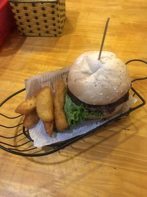 burger  at Halong Fancy Hotel And Restaurant in Ha Long