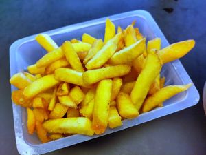 Fries at Café LASCAUX in Montignac-lascaux