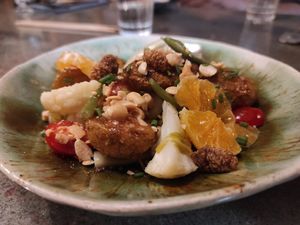 Yummi salad at Musubu Cafe in Porto