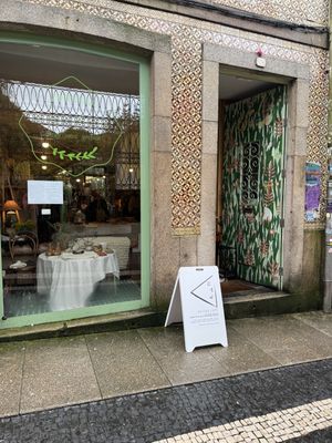 Outside   at Musubu Cafe in Porto