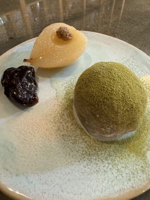 Nama-chocolate and Koshian Adzuki
Beans filled Matcha Daitukumochi, Sake Poached Rocha Pear   at Musubu Cafe in Porto