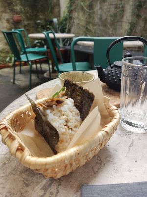  at Musubu Cafe in Porto