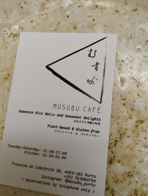 They make ceramics at Musubu Cafe in Porto