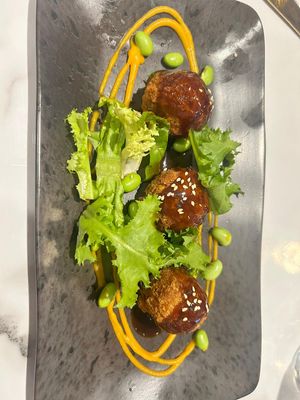  at Lokky's in Saundersfoot