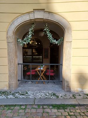 Exterior as seen from the square at Waffle Lab in Prague