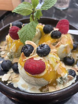 Matcha Icecream  at Kudo Fusion Restaurant in Emden