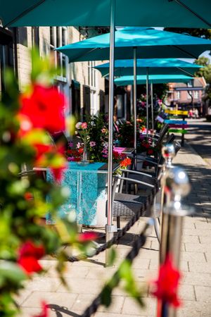 In de zon op het terras at Casa De Tapas in Delden