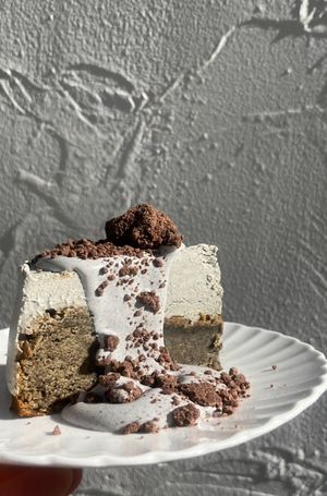 Black sesame gyatto cake 
Vegan Gyatto with Sweet Potato and Tofu
Black Sesame Cream, Black Sesame Sheet, Chocolate Crumble at Cafe ohh good thing - 오굳띵 in Busan