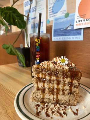 SSal gre cake 
Earl Gray Rice Sheet, Earl Gray Vegan Butter Cream, Salted Caramel, Rice crumble Combination Cake
(GF/VG) at Cafe ohh good thing - 오굳띵 in Busan