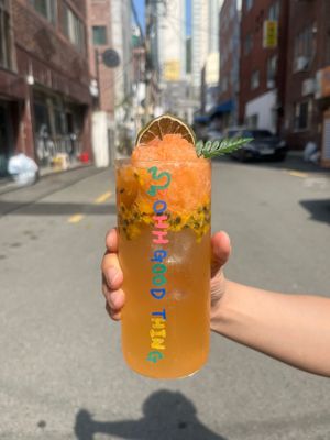 Red Sparkling
Fashion fruits + grapefruit
Summer menu at Cafe ohh good thing - 오굳띵 in Busan