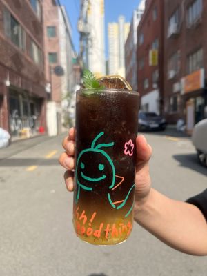 Black Sparkling
Yuja 
Summer menu at Cafe ohh good thing - 오굳띵 in Busan