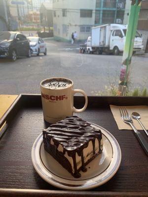   at Cafe ohh good thing - 오굳띵 in Busan