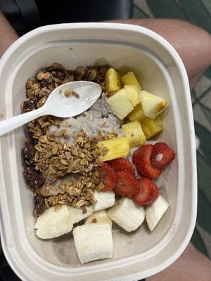 Smoothie banana bowl  at Avokato in Alajuela