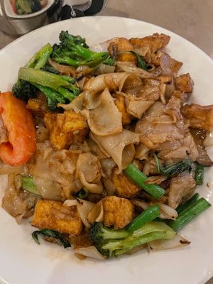 Vegan Pad Kee Mao (Drunken Noodles) with tofu at Thai Pot Cafe in Denver