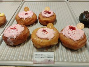 Vegan Strawberry Donuts 冬雪圈(草莓) at Plant Light Vegan - 植光圈 in Taichung