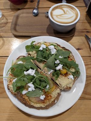 toast with hummus and vegan feta at Pionero Coffee Roasters in Oviedo