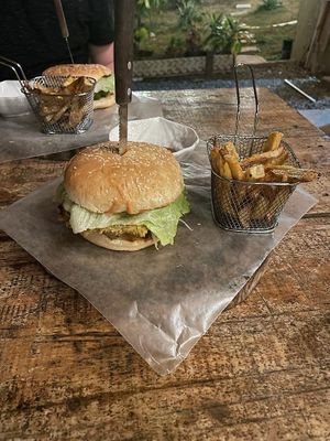 Sassy Burger at Sasy in Santa Catalina