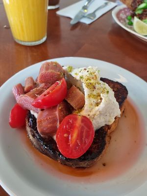 French toast-amazing at Lychees in Warsaw