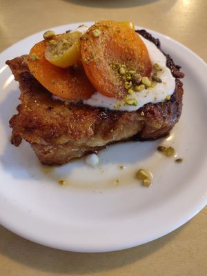 French toast at Lychees in Warsaw