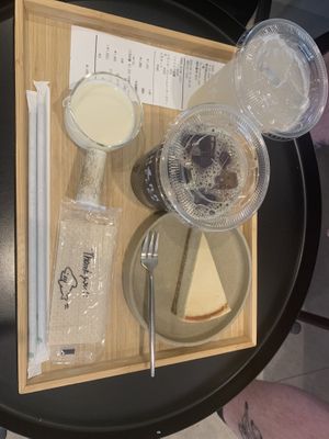 Soy milk iced latte , lemonade and vegan cheesecake   at Shark Coffee in Tokyo