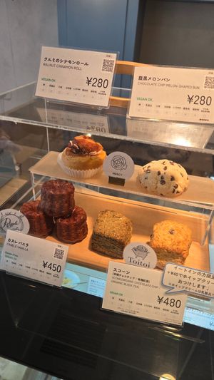  at Shark Coffee in Tokyo