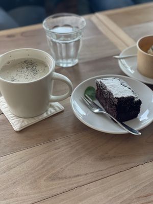 Vegan chocolate cake with rice flour; tasted tea latte with soy milkk  at Cafe Pirica - 喫茶 Pirica (ピリカ) in Beppu