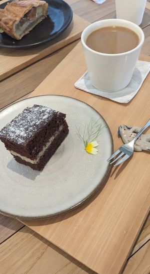 Chocolate Cake at Cafe Pirica - 喫茶 Pirica (ピリカ) in Beppu