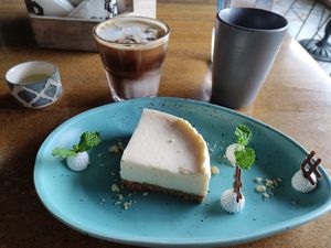Cheesecake and iced Cappuccino at The Vegan Room in Jaipur