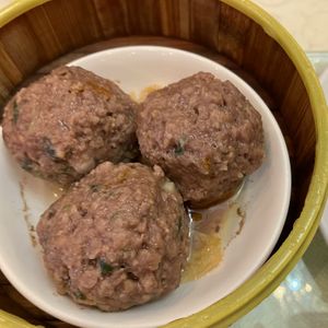 Steamed Impossible beef meatballs at Imperial Garden in San Francisco