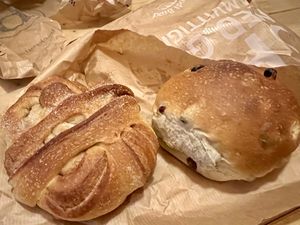 Buns as take away   at Godt Brød Munch Brygge in Oslo