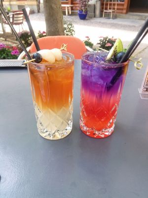 Lychee on ice und Rainbow Bridge at Monchi in Leipzig