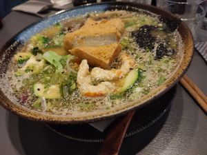 Monchi Rahmen mit Tofu, Shrimpx, veg. Ente (Nr. 19) at Monchi in Leipzig