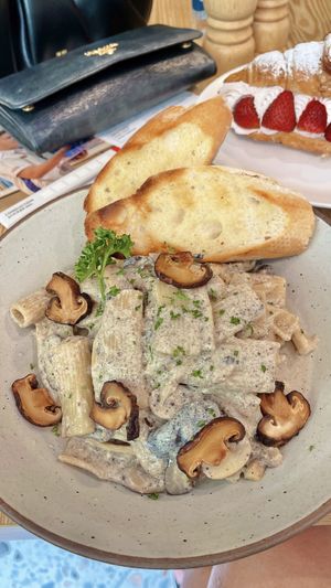   at Spotted Pig in Makati