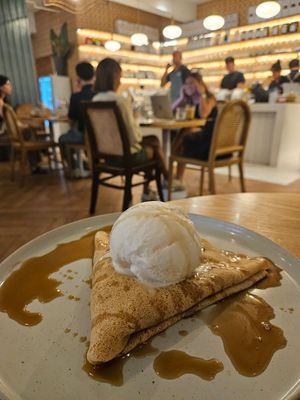   at Spotted Pig in Makati