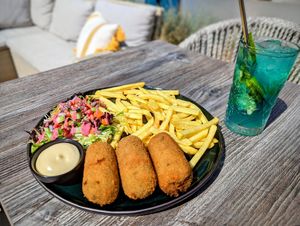 Seaweed croquettes at Dalu in De Haan