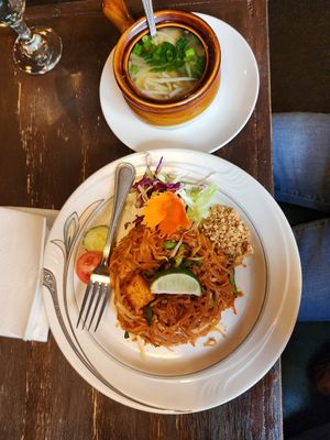 Pad Thai and wonton soup at Green Elephants Thai Vegan in Watkins Glen