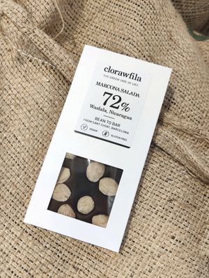 Chocolate Bean to Bar con almendras Marcona con toque de sal at Clorawfila in Sant Cugat Del Valles