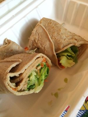 Oat Wrap with Seitan and Vegetables at Radicetonda - Via Spallanzani in Milan
